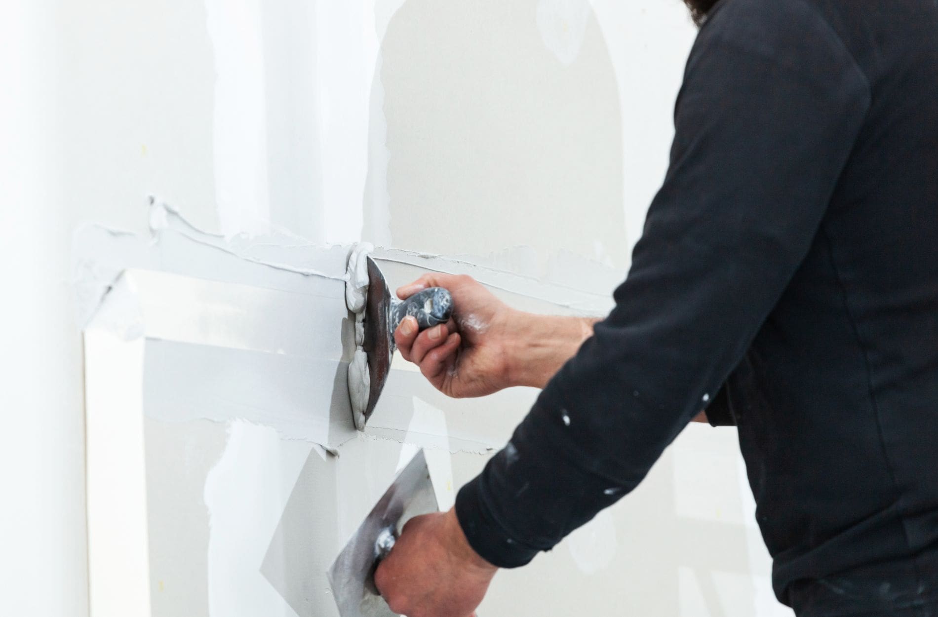 Recognising and Resolving Typical Drywall Cracks